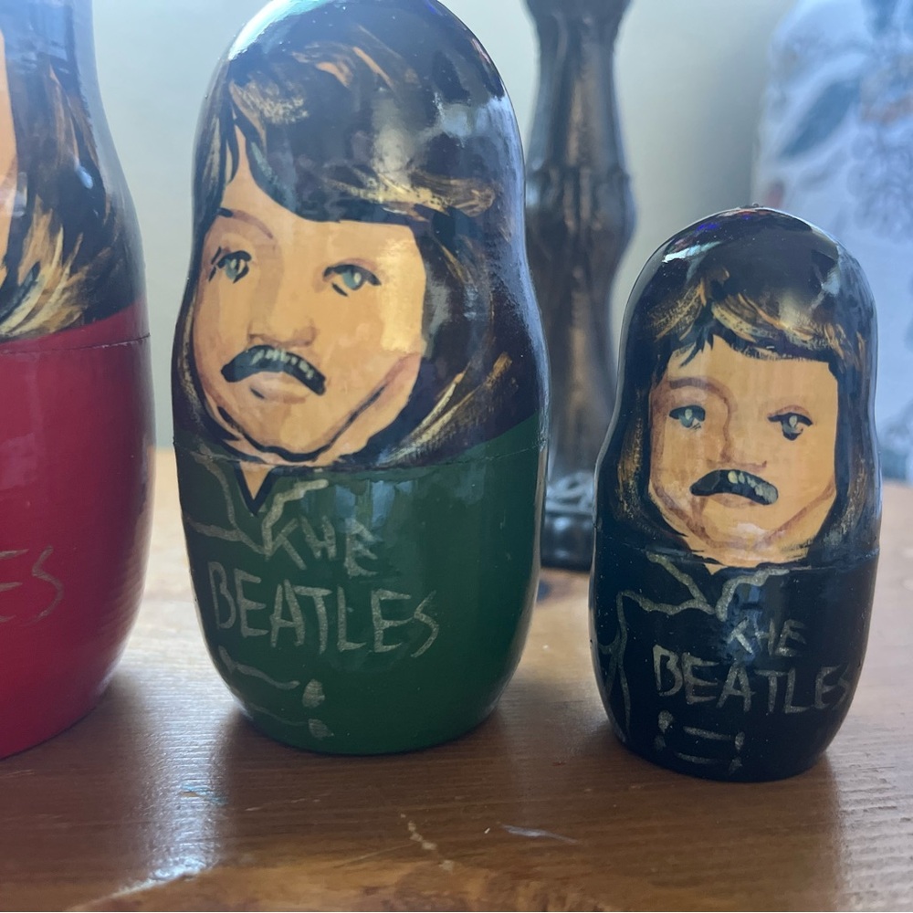 The Beatles Nesting Dolls - Yellow, Red, Green, Black - Picture 2 of 8